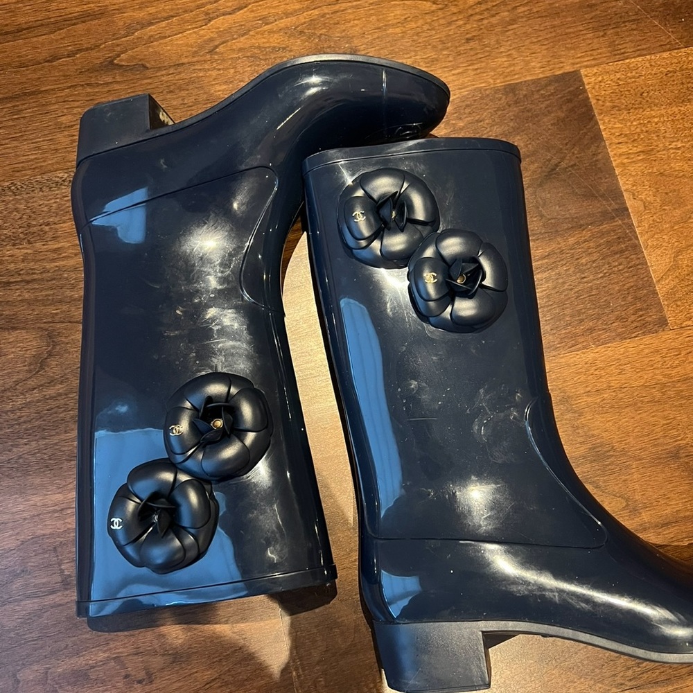 Chanel rubber rain boots